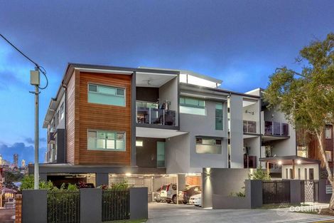 Property photo of 4/38 Eighth Avenue Coorparoo QLD 4151