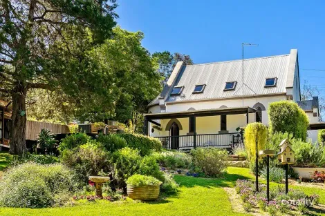 3 Queen St, Kurrajong Heights, NSW 2758