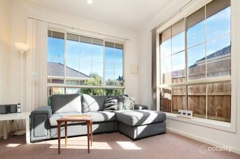 Property photo of 2/220 Shaws Road Werribee VIC 3030