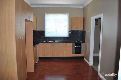 Property photo of 17 Spring Street Spring Hill NSW 2800