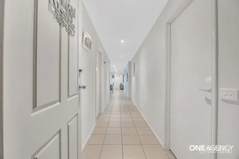 Property photo of 48 Rowland Drive Point Cook VIC 3030