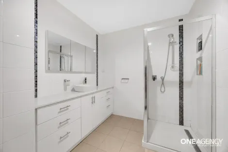 Property photo of 48 Rowland Drive Point Cook VIC 3030