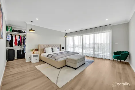 Property photo of 17 Leafspring Road Donnybrook VIC 3064