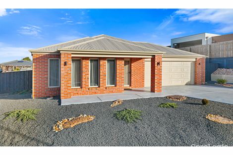 Property photo of 13 Jacaranda Court Warragul VIC 3820