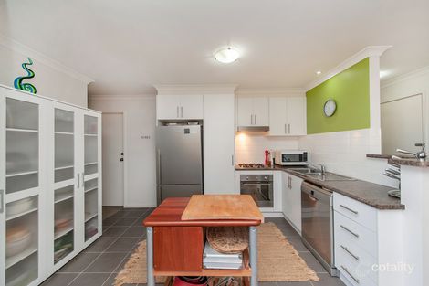 Property photo of 36 Rowland Street Macgregor ACT 2615