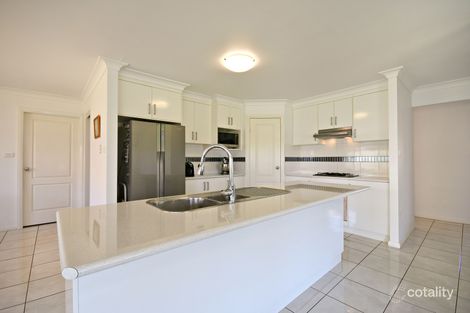 Property photo of 26 William Farrer Drive Dubbo NSW 2830