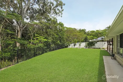 Property photo of 14 Kurrajong Close Mooloolah Valley QLD 4553