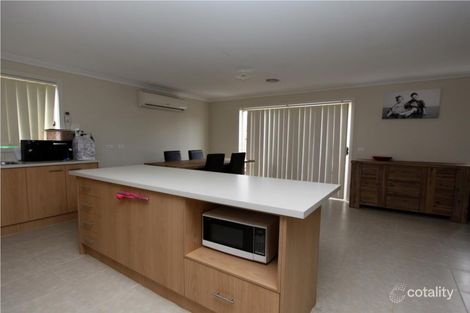 Property photo of 57 Moorookyle Avenue Tarneit VIC 3029