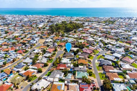 9 Staunton Rise, Halls Head, WA 6210