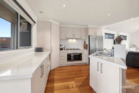 Property photo of 32 Centreside Drive Torquay VIC 3228