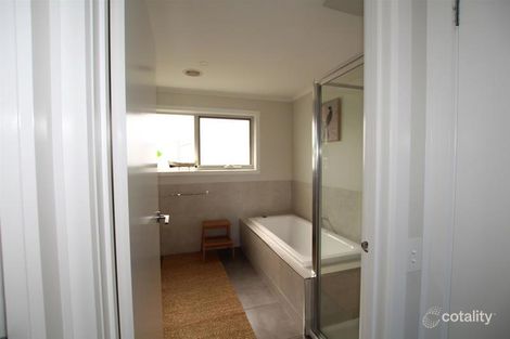 Property photo of 8 Bramble Avenue Warrnambool VIC 3280