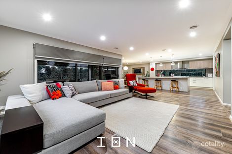 Property photo of 31 Newbridge Boulevard Clyde North VIC 3978