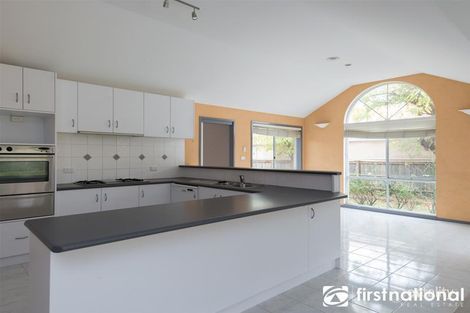 Property photo of 10 Robinswood Parade Narre Warren South VIC 3805