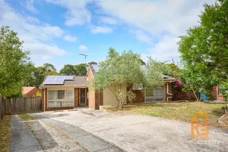 Property photo of 7 Coledale Close Endeavour Hills VIC 3802
