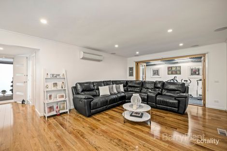 Property photo of 37 Ledbury Crescent Bundoora VIC 3083