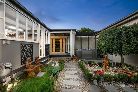 Property photo of 37 Ledbury Crescent Bundoora VIC 3083