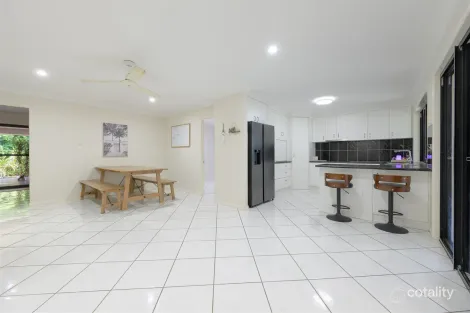 Property photo of 11 Ronald Crescent Benaraby QLD 4680