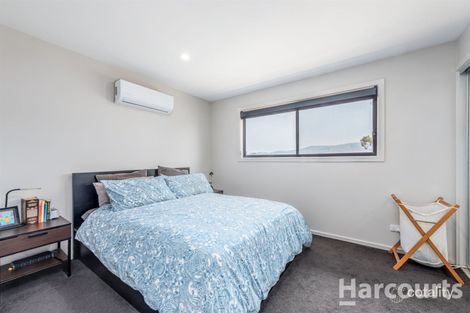 Property photo of 2/1 Bon Scott Crescent Moncrieff ACT 2914