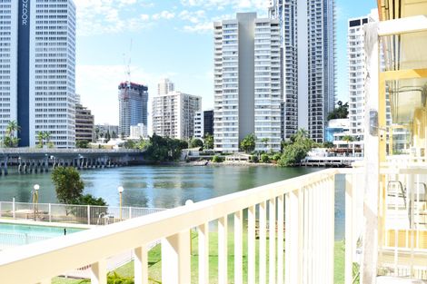 Property photo of 9/29 Tarcoola Crescent Surfers Paradise QLD 4217