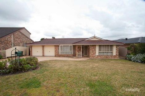 3 Bampton Cl, Lakelands, NSW 2282