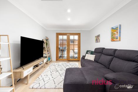 Property photo of 13 Toucan Crescent Plumpton NSW 2761