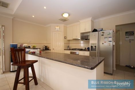 Property photo of 15 Scarborough Crescent Alfredton VIC 3350