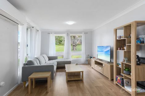 Property photo of 2/6-8 Darren Avenue Kanahooka NSW 2530