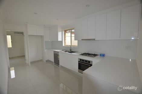 Property photo of 4 Walburga Close Bradbury NSW 2560