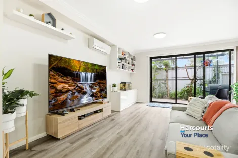 18 Tyler St, Jordan Springs, NSW 2747