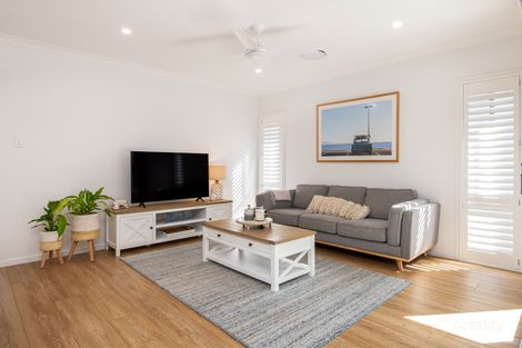 Property photo of 17 Como Avenue Emerald Beach NSW 2456