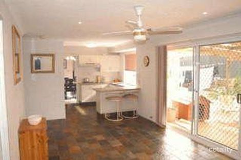 Property photo of 4 St Lawrence Avenue Blue Haven NSW 2262