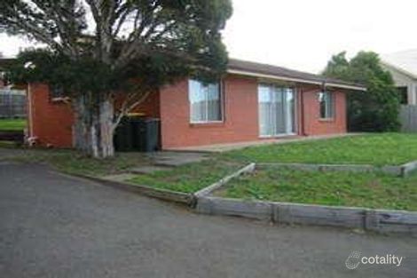 3 Badenoch Ct, Highton, VIC 3216