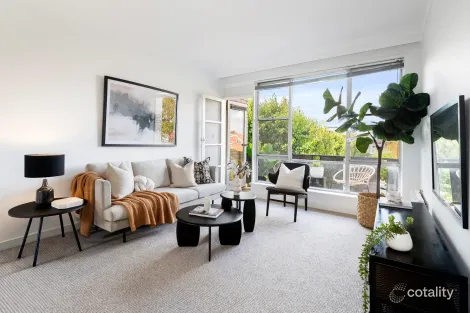 18/32 Ormond Rd, Elwood, VIC 3184