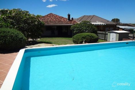 24 Coles Rd, Freshwater, NSW 2096