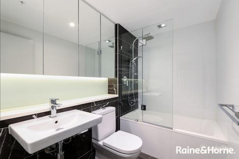 Property photo of 402/3 Half Street Wentworth Point NSW 2127