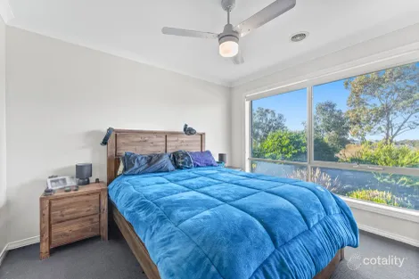 Property photo of 6 Langport Crescent Sunbury VIC 3429