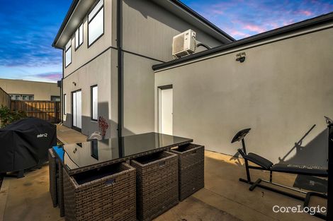 Property photo of 28 Kanangra Terrace Wollert VIC 3750