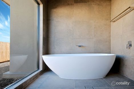 Property photo of 23 Acacia Place Spring Mountain QLD 4300