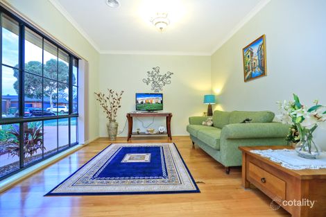 Property photo of 8 River Red Grove Pakenham VIC 3810