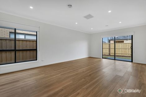 Property photo of 5 Horton Drive Werribee VIC 3030