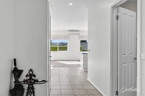 Property photo of 4/26 Goode Street Gisborne VIC 3437