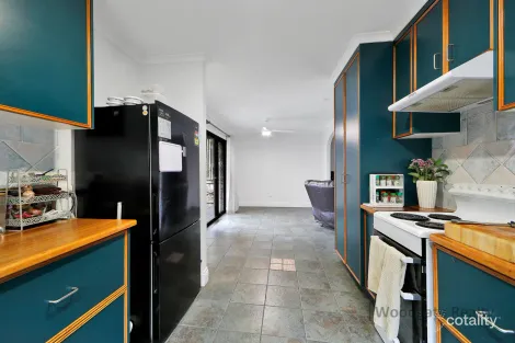 Property photo of 29 Lorikeet Avenue Woodgate QLD 4660