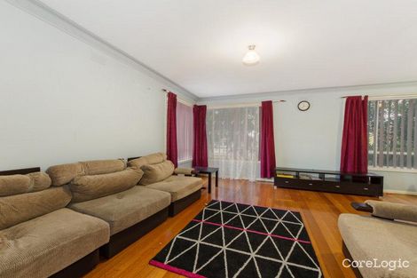 Property photo of 13 Chelmsford Crescent St Albans VIC 3021