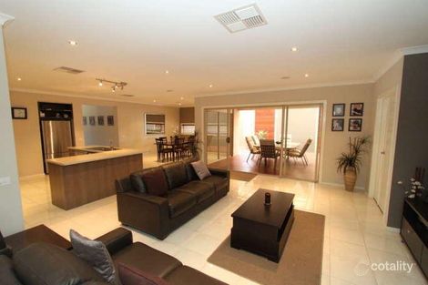 Property photo of 3 Nicholas Place Brookfield VIC 3338