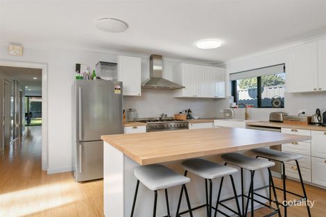 125 Hale Rd, Wembley Downs, WA 6019