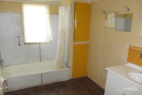 Property photo of 36 Victoria Street Mirani QLD 4754
