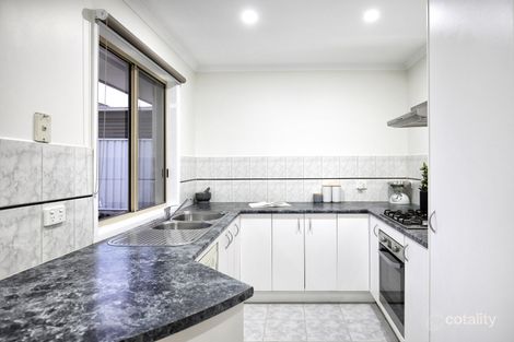 Property photo of 48 Crossdale Green Craigieburn VIC 3064