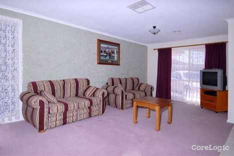 Property photo of 9 Cambridge Crescent Taylors Lakes VIC 3038