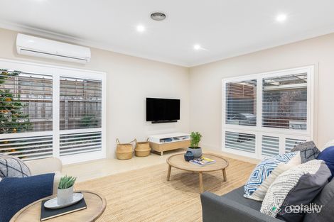 Property photo of 21 Pooley Bridge Road Mordialloc VIC 3195