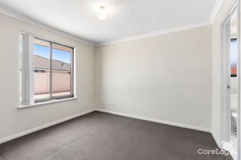 Property photo of 15/11 Hazlett Way Canning Vale WA 6155